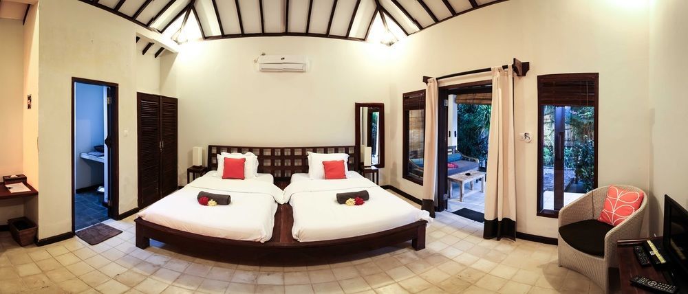 Bale Sampan Boutique Bungalows กีลีตราวางัน ภายนอก รูปภาพ